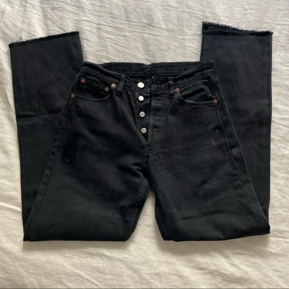 Vintage Black Distressed Levi’s - Picture 4 of 6